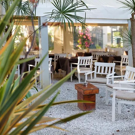 Club I Pini - Residenza D'epoca In Versilia