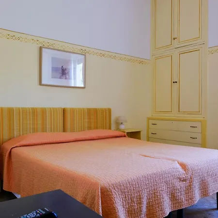 Club I Pini - Residenza D'epoca In Versilia ليدو دي كامايوري