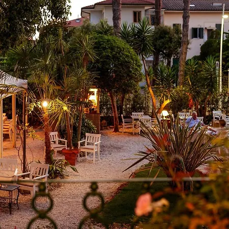 Club I Pini - Residenza D'epoca In Versilia 3* Lido di Camaiore