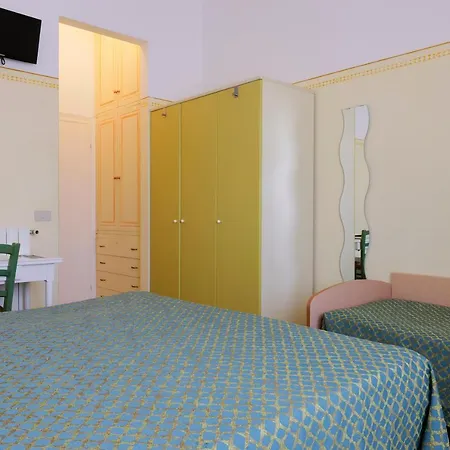 Hotel Club I Pini - Residenza D'epoca In Versilia 3*